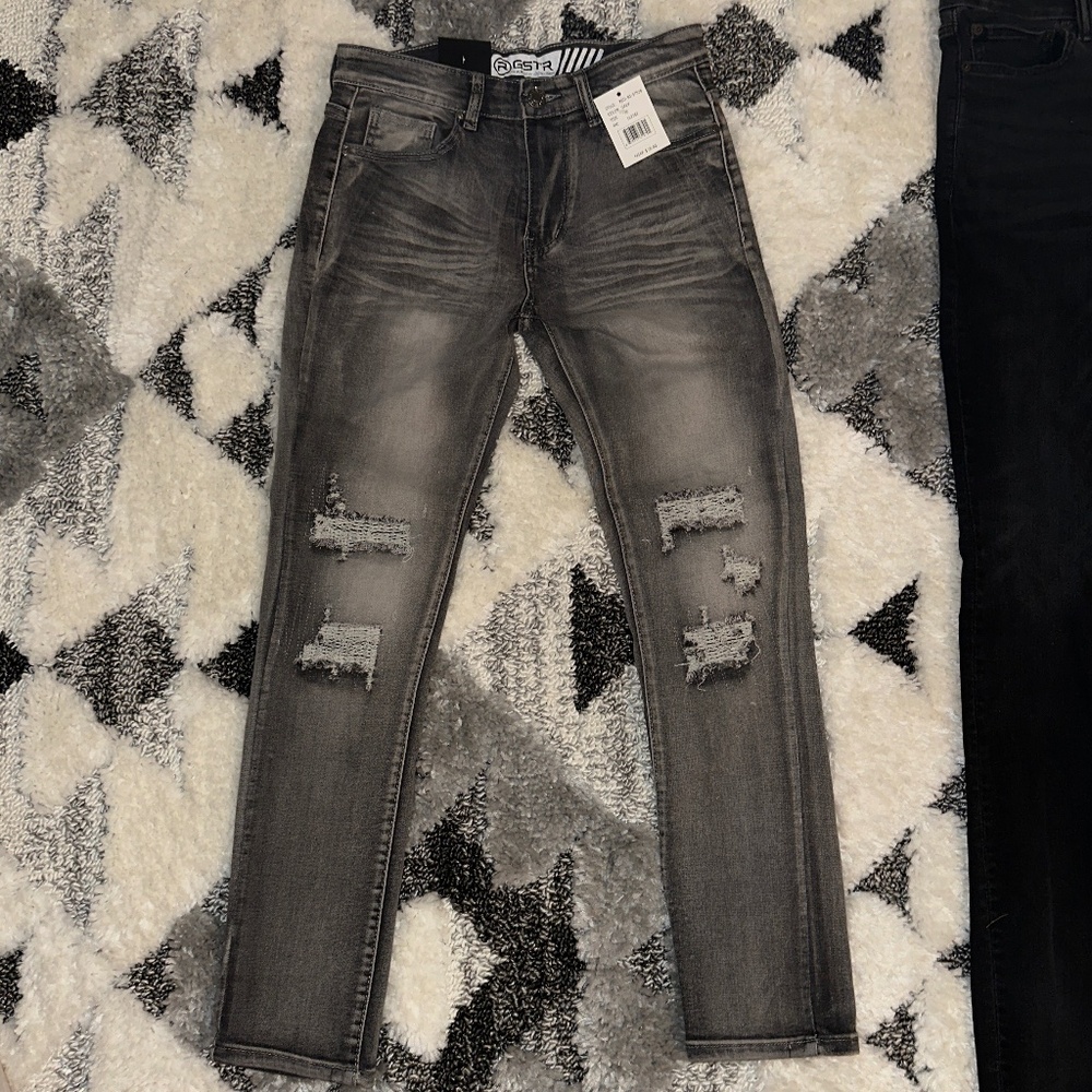 Men’s grey ripped jeans size 30